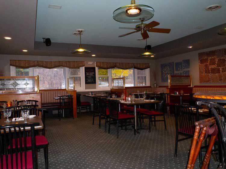 Choices Restaurant Dining Room